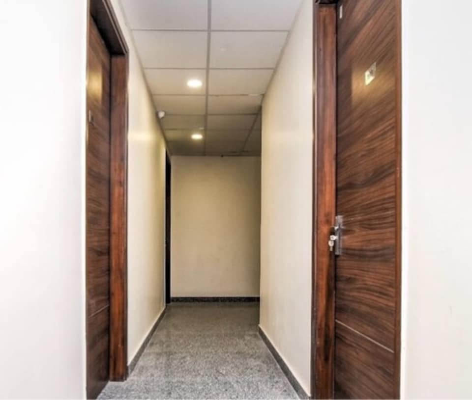 POP 84615H Hotel Rest O Itpl, Marathahalli Bangalore, Bangalore