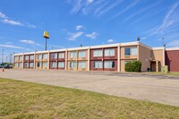 Express Inn & Suites Greensville TX