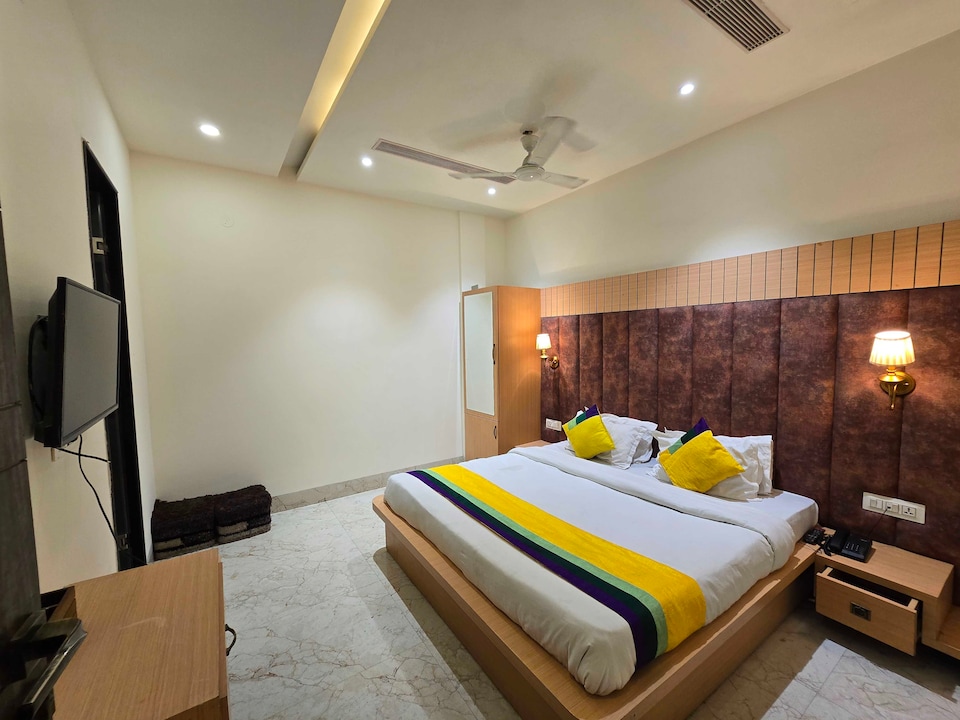 Hotel O cloud 9, Golden Temple Road Amritsar, Amritsar