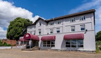 Norwich Central Hotel- Near Norwich Train Station & Carrow Road Stadium