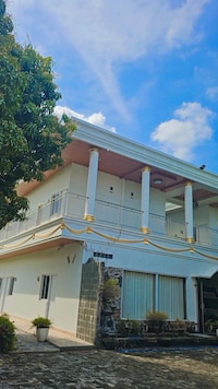Hotel O near Mitra Plumbon Hospital formerly Guesthouse Pondok JK