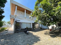 Hotel O near Mitra Plumbon Hospital formerly Guesthouse Pondok JK