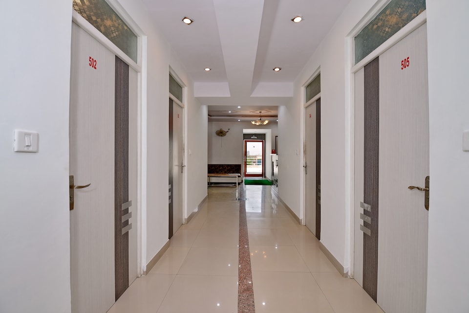 OYO 15164 Hotel Shree Radhey, Jodhpur North, Jodhpur