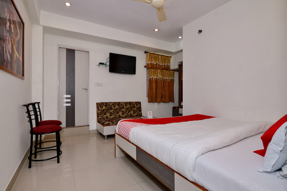 OYO 15164 Hotel Shree Radhey, Jodhpur North, Jodhpur