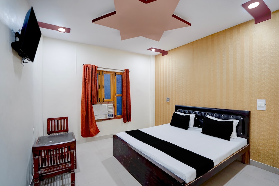 Hotel O Jhandi Palace, Lakhimpur, Lakhimpur