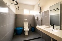 Hotel O HR Inn Resthouse Services 