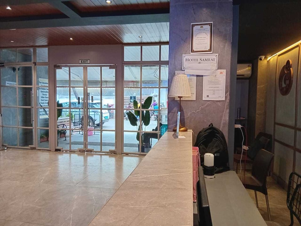  Hotel Samrat, Mumbai Bandra-Khar-Santacruz, Mumbai