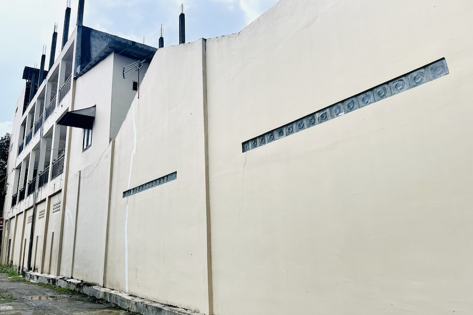 Hotel O near Universitas Sumatera Utara formerly Golden Cempaka Guest House, Medan, Medan