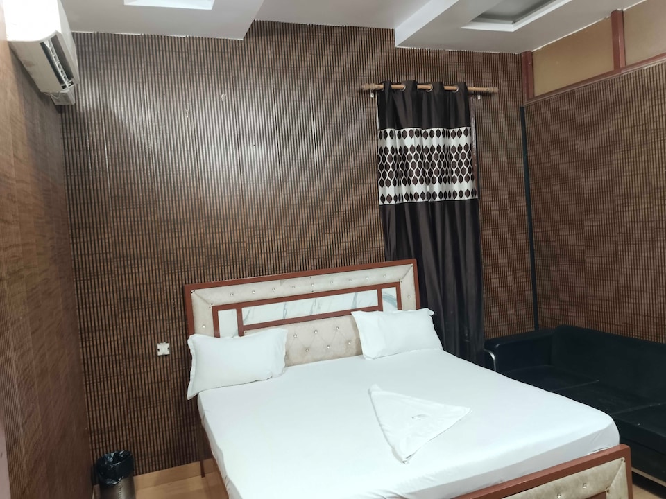 Hotel O KEASARIYA SWEETS, Meerut, Meerut