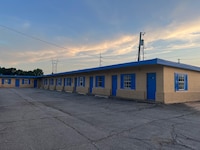 Holiday Motel Tulsa OK