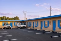 Holiday Motel Tulsa OK