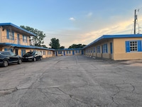 Holiday Motel Tulsa OK