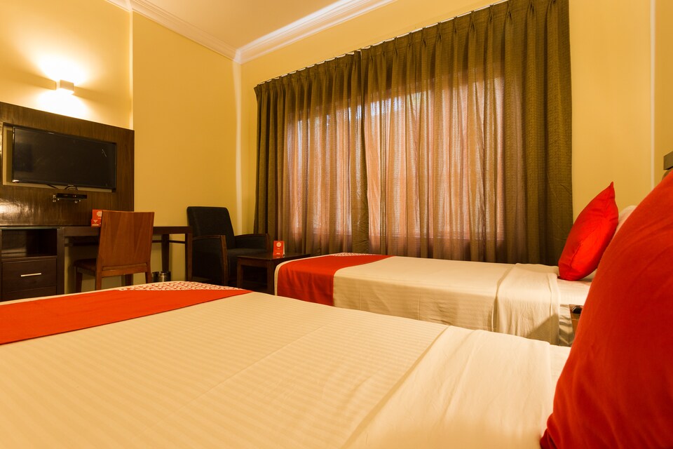 Live as KOC1359, MG Road Kochi, Kochi