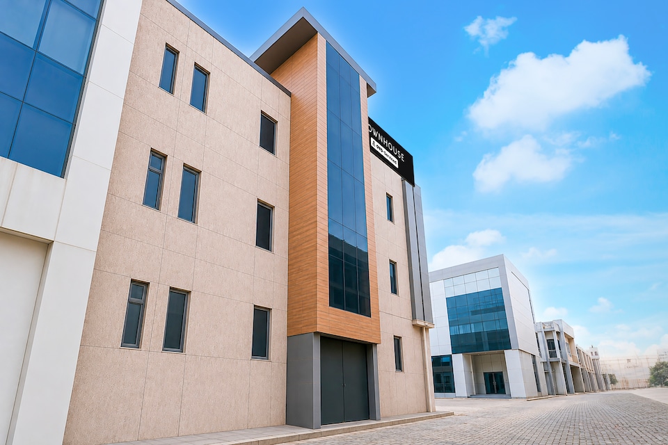 Hotel O Indirapuram Premium , Indirapuram Ghaziabad, Ghaziabad