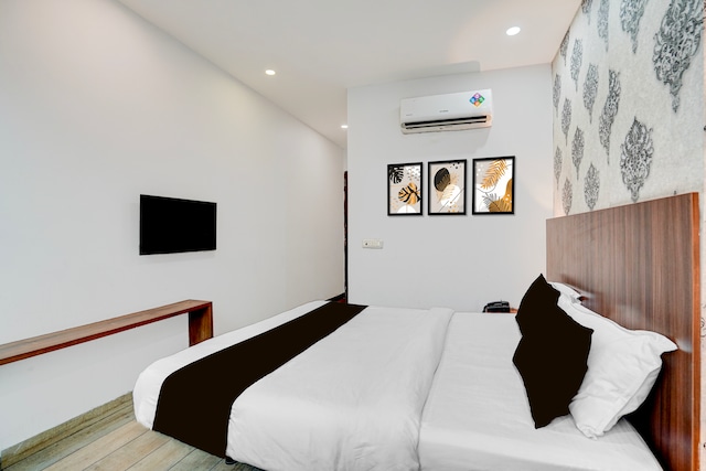 Hotel O Indirapuram Premium 