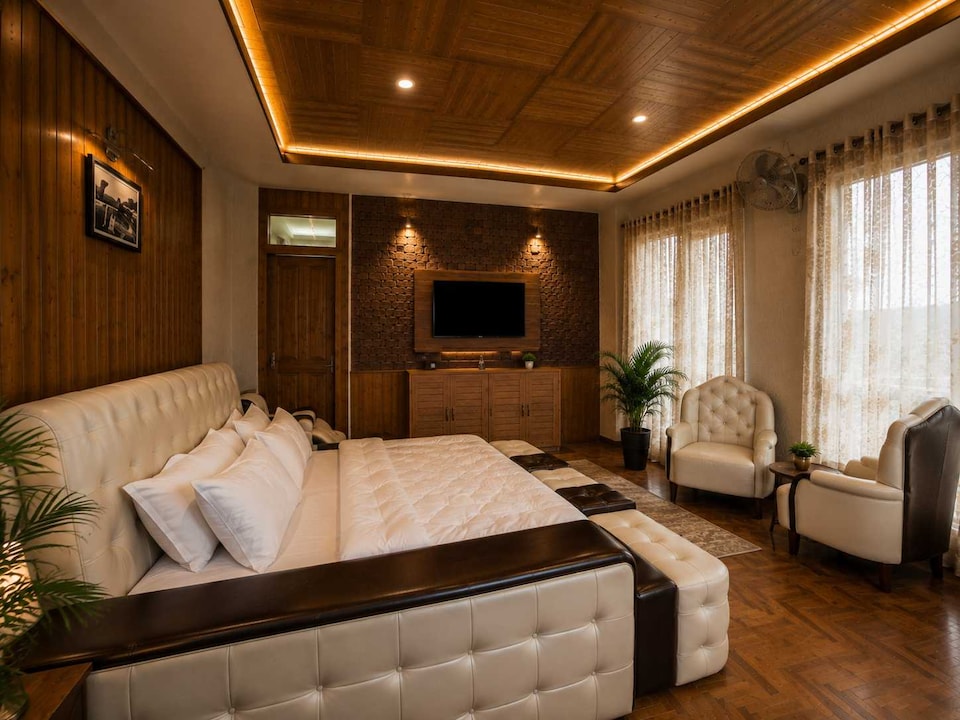 Townhouse Railway Road Srinagar Formerly Holiday Homes, Rajbagh, Srinagar