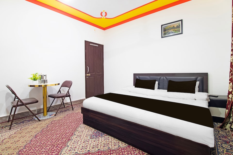 Townhouse Railway Road Srinagar Formerly Holiday Homes, Rajbagh, Srinagar