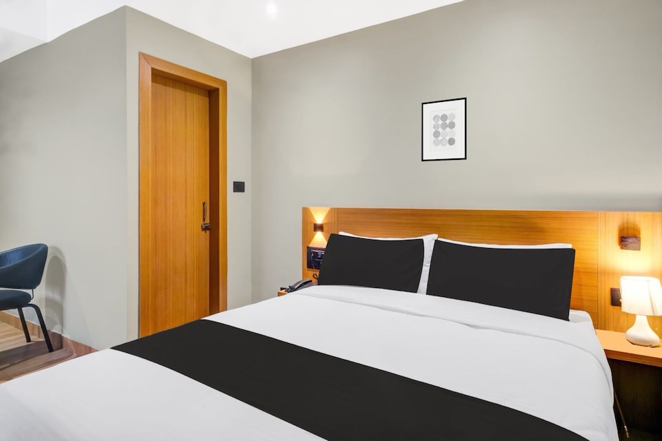 Hotel O Kahilipara Guwahati Formerly Nirvis Grand, ISBT Guwahati, Guwahati