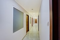 Townhouse Oak Prayagraj Bus Terminal Road