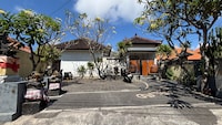 Collection O near Pantai Nusadua formerly Palm Bamboo Hotel