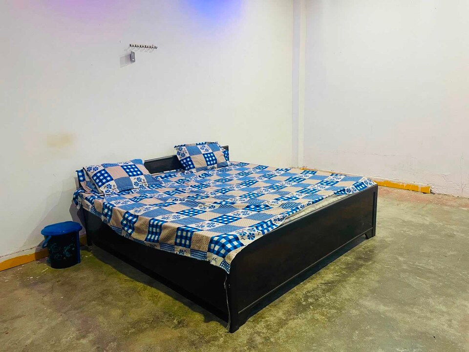 Hotel O Moon Light, Maudaha, Maudaha