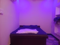 Hotel O Parliament Hotel & Restaurant