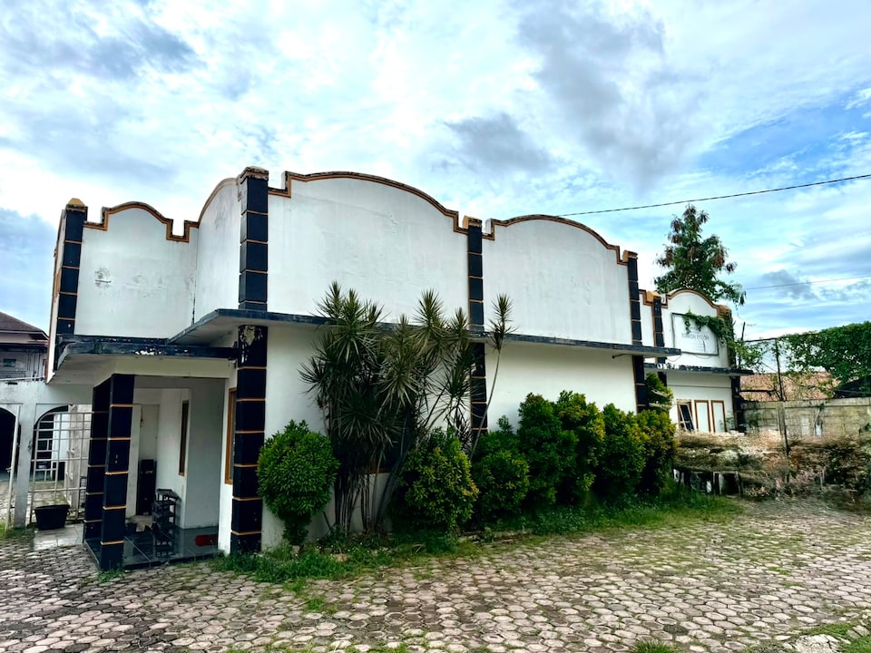 Hotel O near Masjid Raya Baiturahman formerly Rumoh Piyoh, Banda Aceh, Banda Aceh