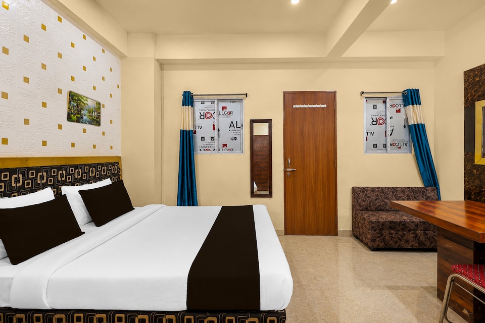 HOTEL O SKY LEAF, Boring Road Patna, Patna