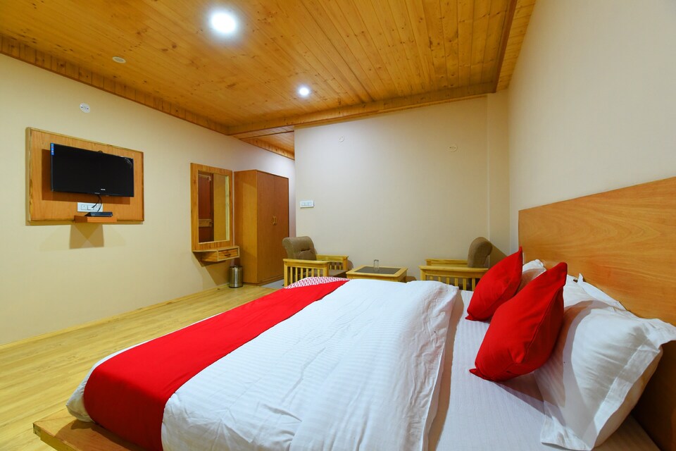 OYO Hotel Pucknozz, Naggar Road, मनाली
