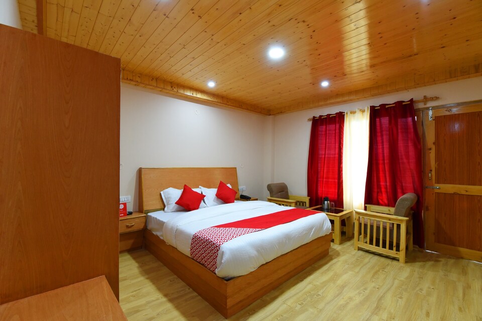OYO Hotel Pucknozz, Naggar Road, मनाली