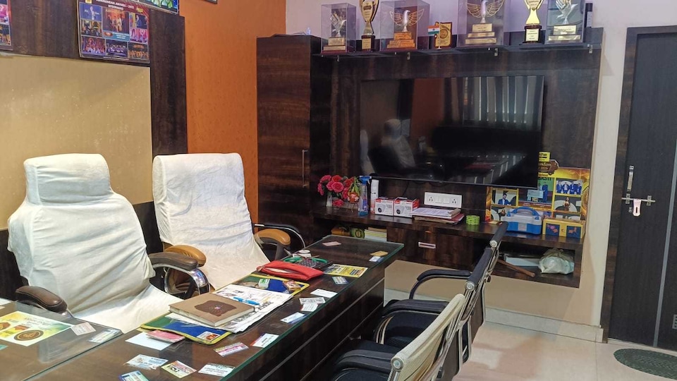Hotel O Palmira & Restaurant , Basti, Basti