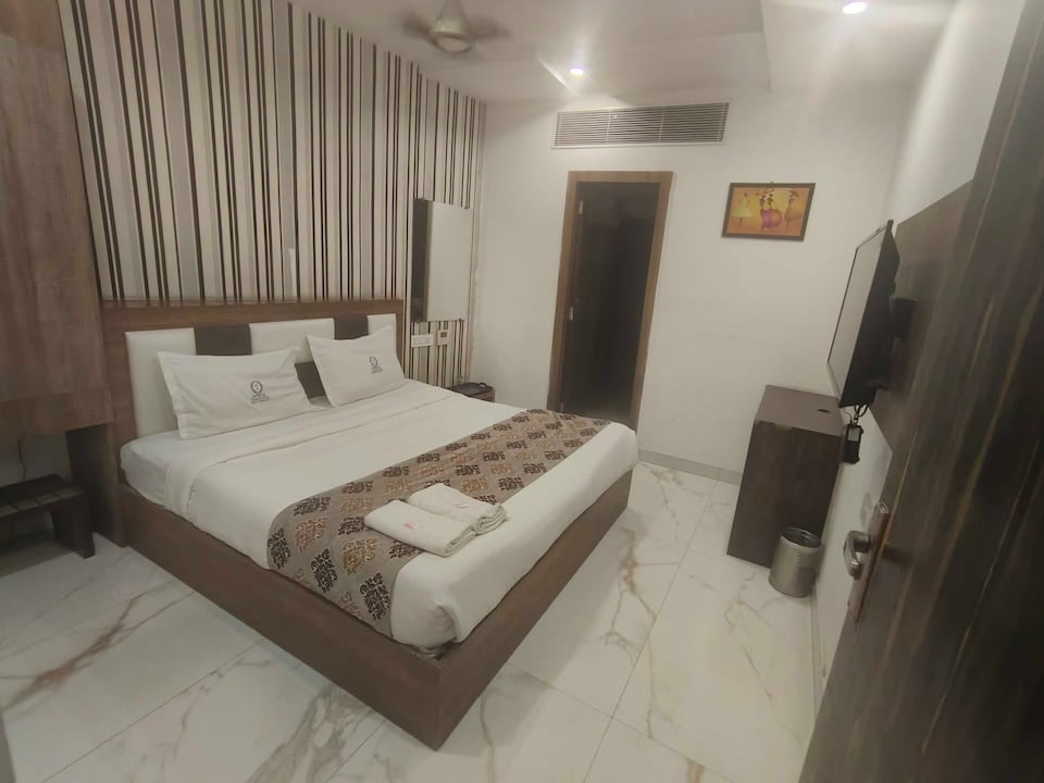 Hotel O 4s niwas, Golden Temple Road Amritsar, Amritsar