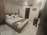 Hotel O 4s niwas