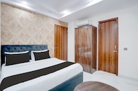 Hotel Aroha A Corporate Suites Near Botanical Garden Metro Station