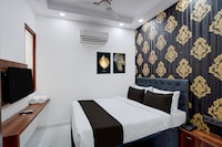 Hotel Aroha A Corporate Suites Near Botanical Garden Metro Station