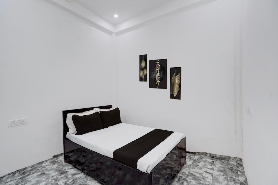 SPOT ON Hotel Majesty , Sitapur, Sitapur