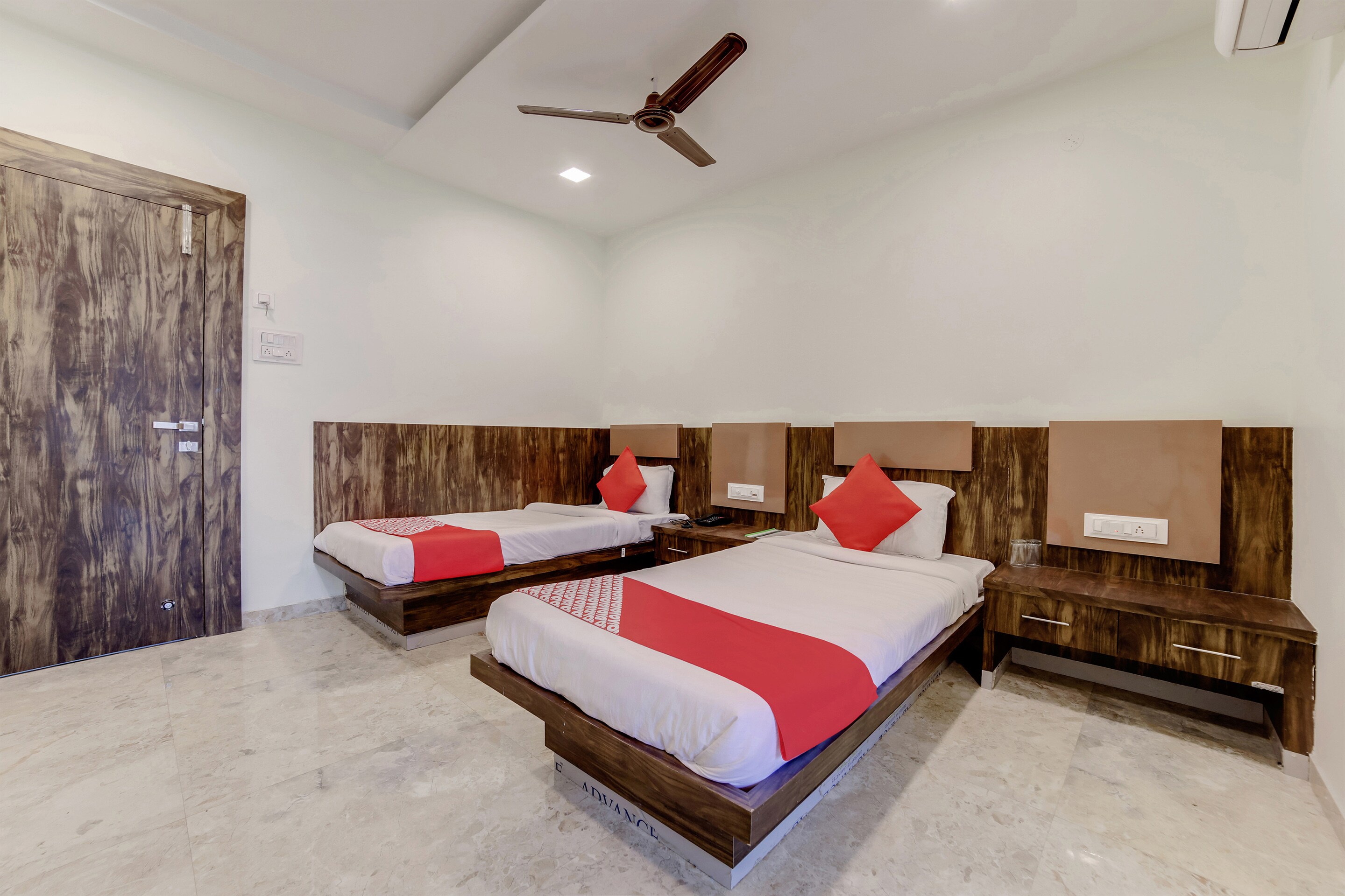 Nagpur Hotel Booking Online Budget Hotels with SuperbMyTrip