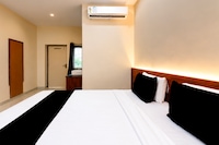 Hotel O Moonlight Luxury Rooms 