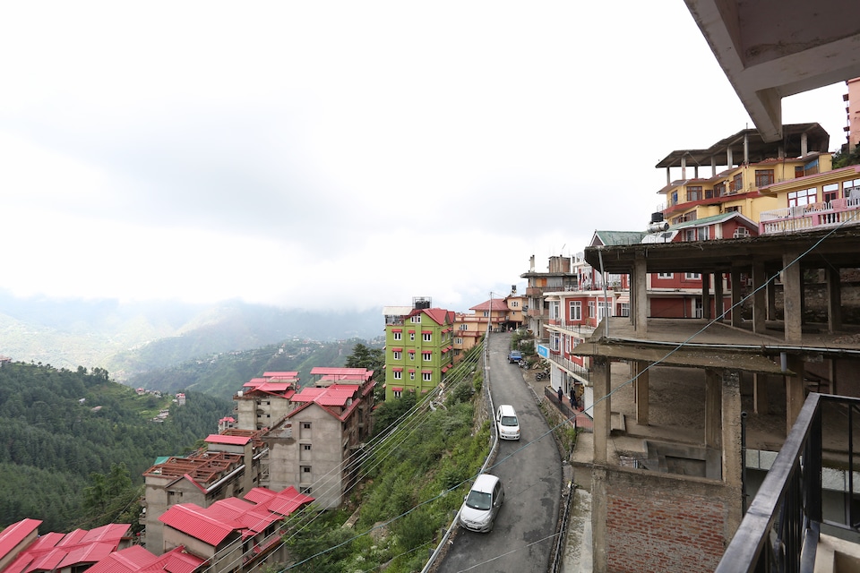 OYO Home 15192 Royal 3BHK, Chotta Shimla, Shimla
