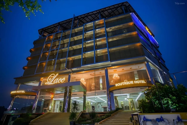 Sunday- Johor Bahru Near KSL City Mall Formerly Lace Boutique