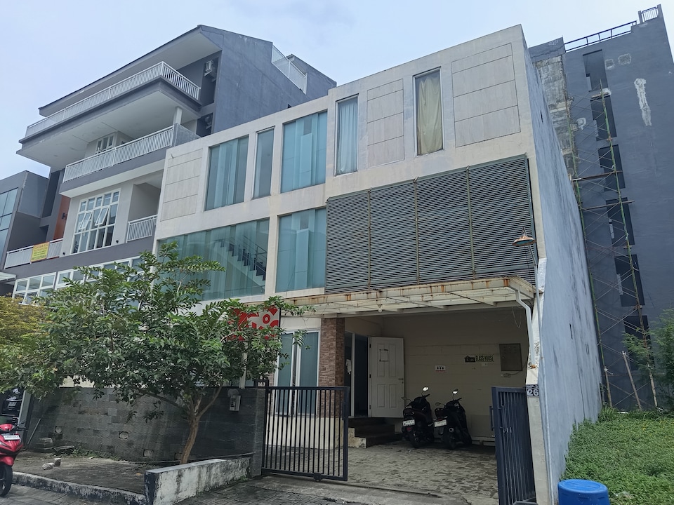 Hotel O near Ciputra Hospital formerly Veloura Living Citraland, Surabaya, Surabaya