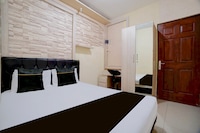 Hotel O near Ciputra Hospital formerly Veloura Living Citraland