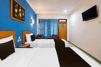 Townhouse Oak Hotel Lestari