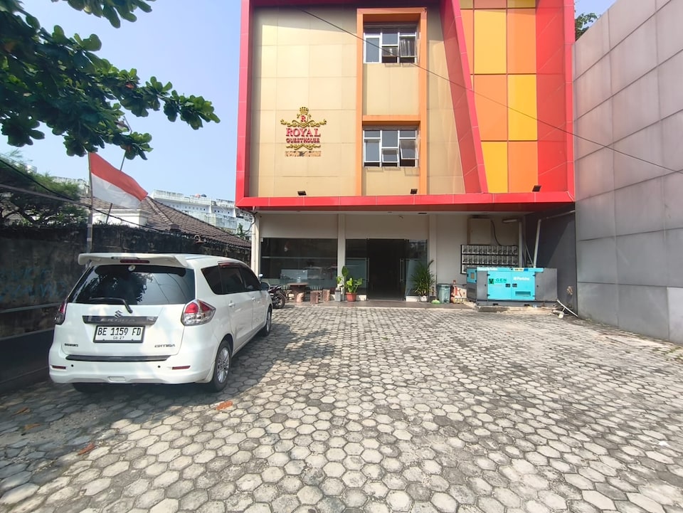 Collection O near Lampung City Mall formerly Royal Guesthouse, Bandar Lampung, Bandar Lampung