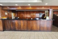 Sunport Suites near Albuquerque Airport I 25