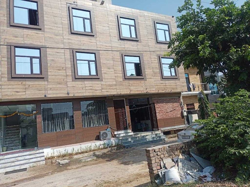 OYO Kanny Residency, Noida City, Noida