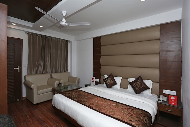 OYO Hotel Aashna