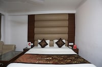 OYO Hotel Aashna