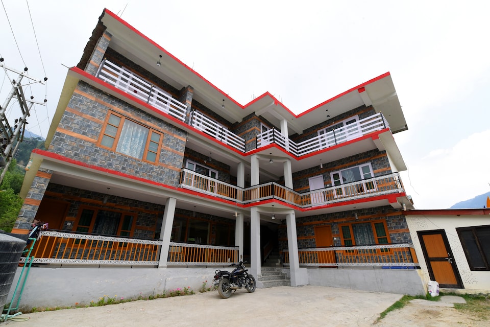 OYO 15216 North Villa, Kanyal Road, Manali