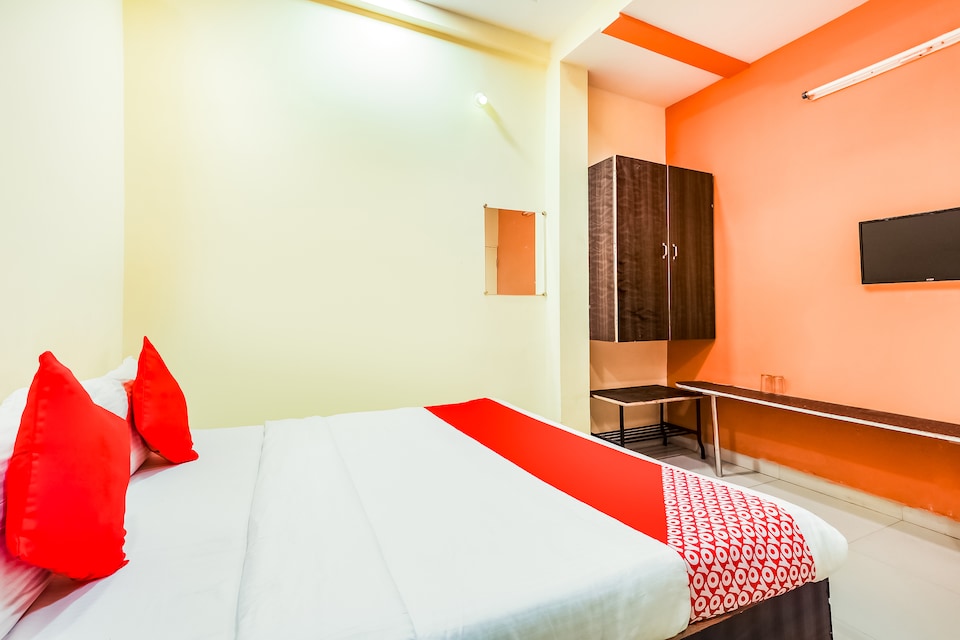 OYO 15217 Shree Gopal Heritage, Mahakal Temple 1, Ujjain